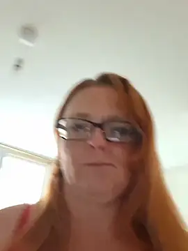 Naughtybutnicedaisy's Webcam Show
