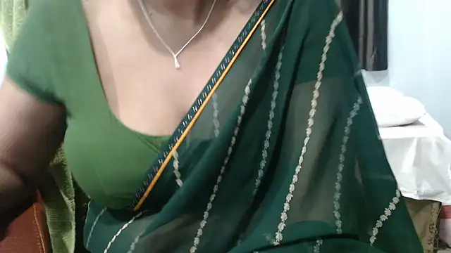 sunitha-3 Adlı Modelin Canlı XXX Sohbeti