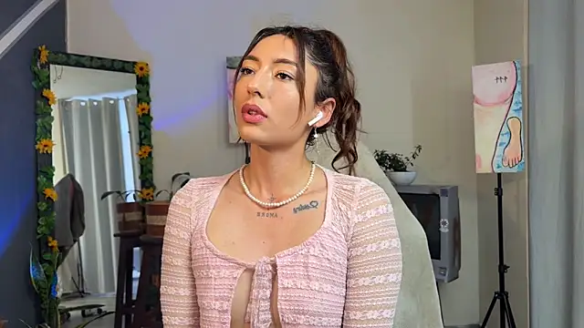 Tomoe_b's Live XXX Chat