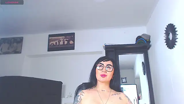 Chat XXX en directo de Vicky_hotmilf