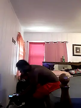 Živý XXX chat Dahbiggest91