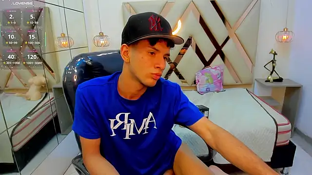 JDWhite18's Live XXX Chat
