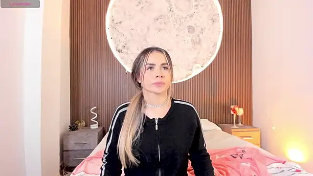 LunaAndDantee_'s Live XXX Chat