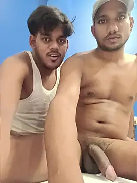 BiggerDickGuyのウェブカメラショー