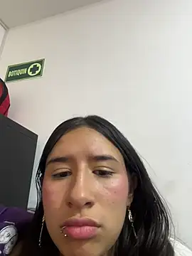 Czat XXX na żywo – LilyRossi_