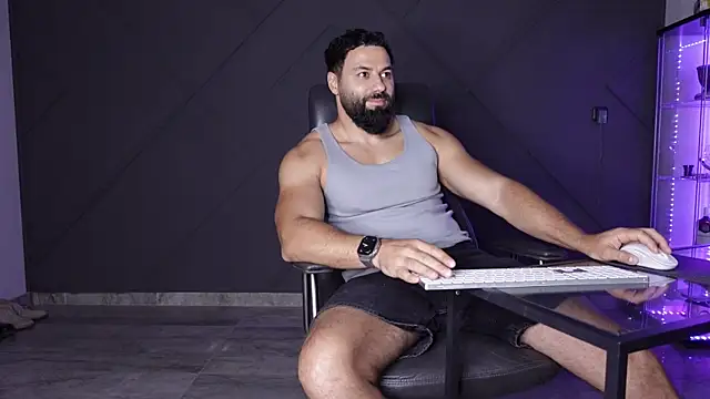 mattmasterss: διαδικτυακό σόου στην κάμερα