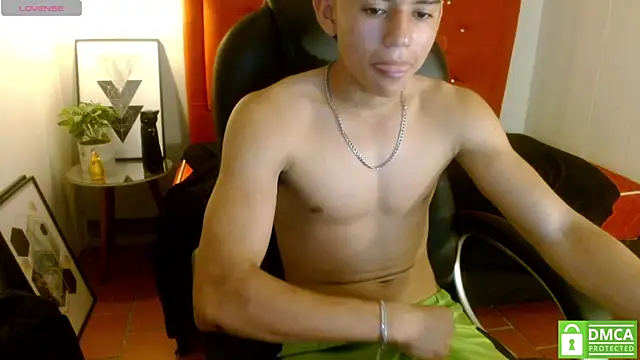 Онлайн чат XXX Ryan_grayx