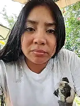 Amber_Herrera Adlı Modelin Canlı XXX Sohbeti