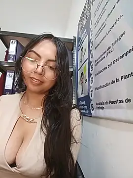JENNIFER__03's Live XXX Chat