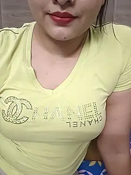 Cute_Ayushii Adlı Modelin Canlı XXX Sohbeti