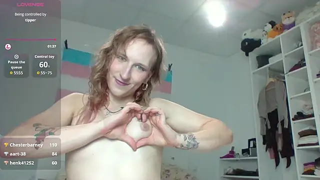 Chat XXX ao vivo de puppy_momo
