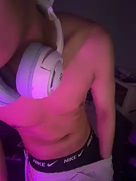 boyhigh1997 现场XXX聊天