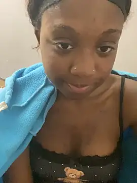 HennessyBaby21's Live XXX Chat