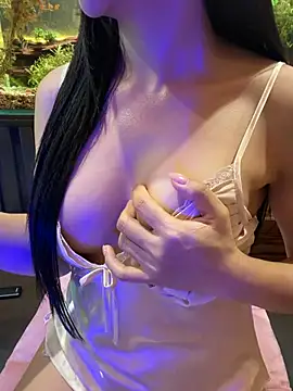 Chatroom XXX en direct de Rinn99