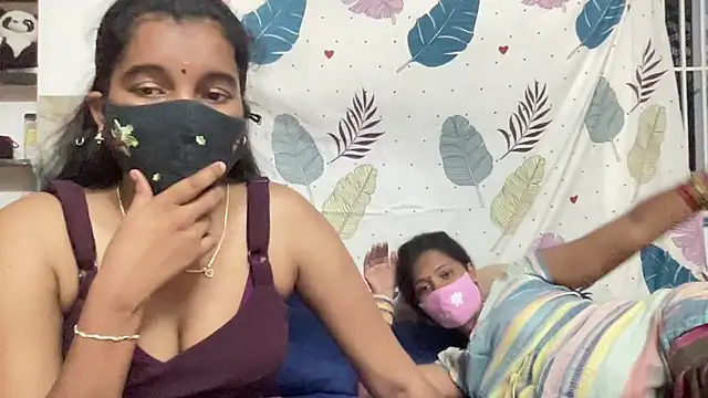 Hot_LoveBirds_のウェブカメラショー
