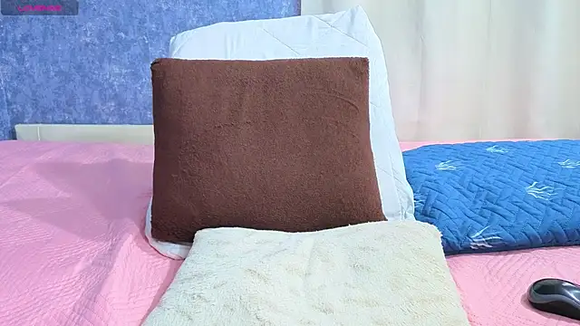 Chat +18 de Malia_fox ao vivo