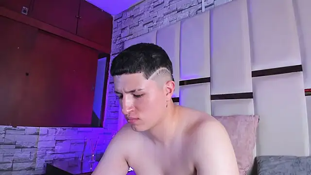 ANLLELOAndANGELA Chat XXX in diretta