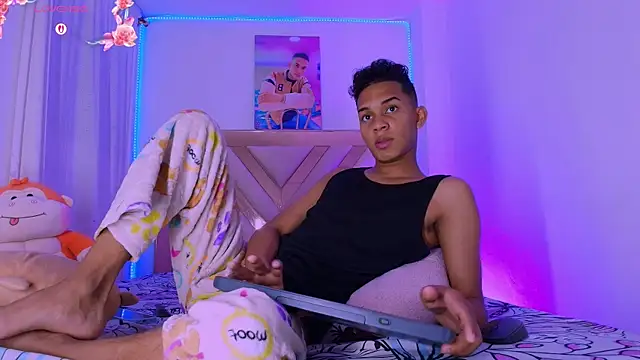 Czat XXX na żywo – dilan_alfonzo
