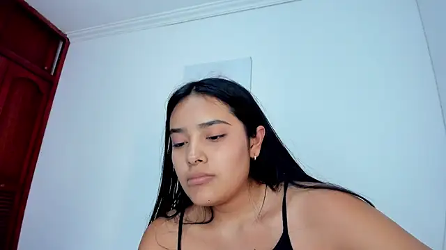 valeria_millers 网络视讯表演