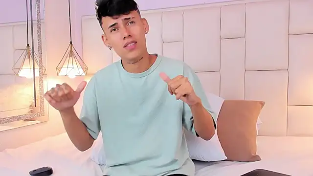 XXX chat uživo modela JacobFerrer