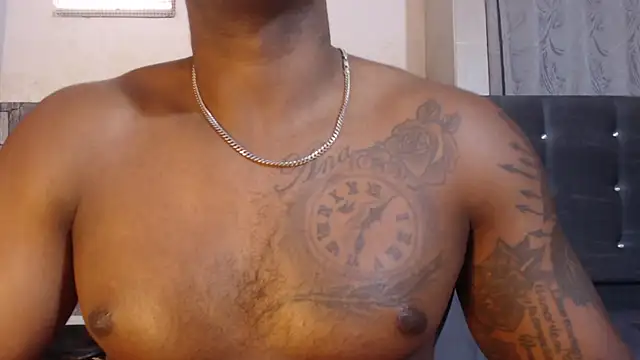 IsiahMaxwell Webcam-Show
