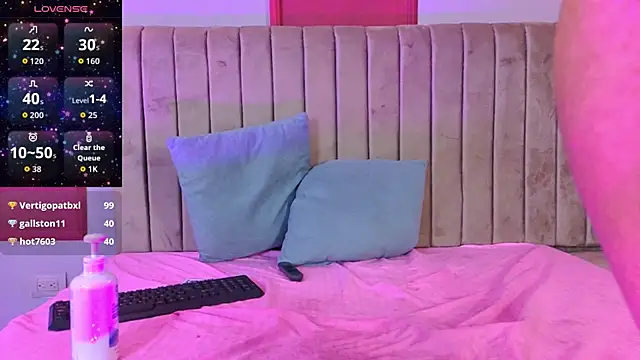 XXX chat uživo modela AlessiaRose_CR
