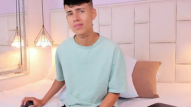 JacobFerrer 现场XXX聊天