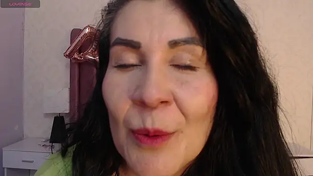 Chat XXX ao vivo de AriannaAdames
