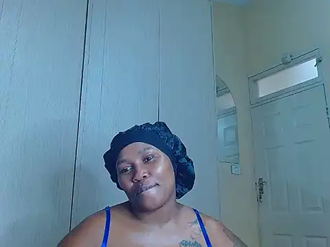 curvycloe1's Live XXX Chat