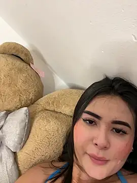 Chatroom XXX en direct de jailyncam_