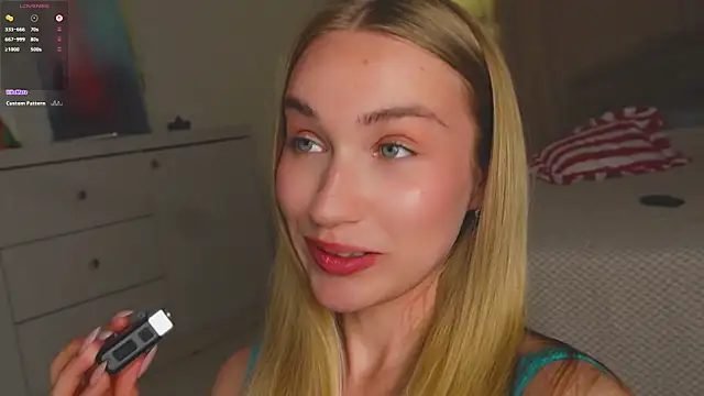 Tasha_Miu 现场XXX聊天