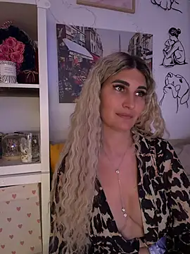 EvelynFrances Chat XXX live
