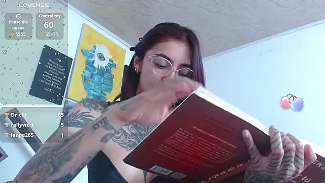 ZoeBakers_ – Live XXX-chat