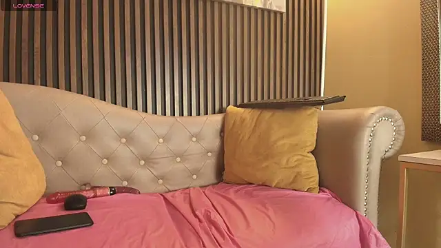 Madame_mature1 Adlı Modelin Canlı XXX Sohbeti