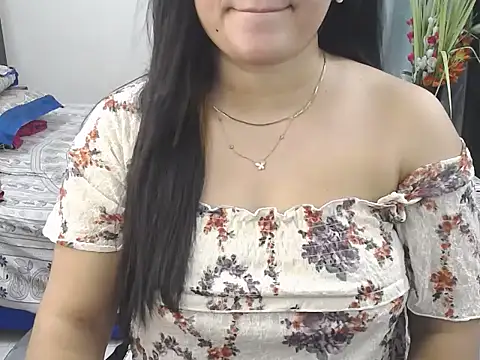 Ridiha_Pari Adlı Modelin Canlı XXX Sohbeti