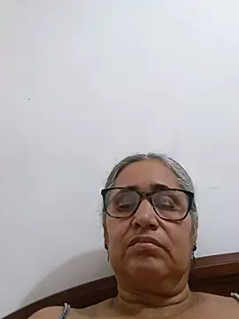 Chat +18 de _candi ao vivo
