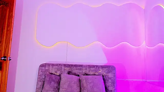 ArohomLester_'s Live XXX Chat