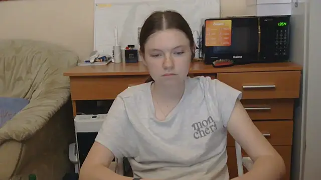 Czat XXX na żywo – JessicaHolland1