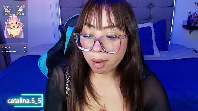 Kata_Bigboobs: απευθείας συνομιλία ΧΧΧ
