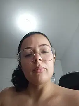 NinaSweet2 Live XXX Chat
