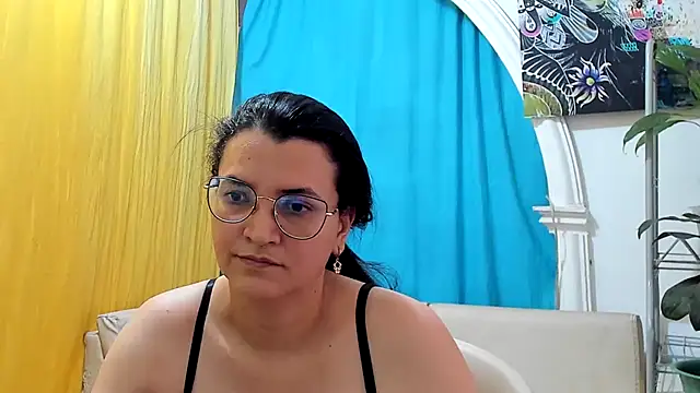 MARILYN_GARCIA: онлайн-секс-чат