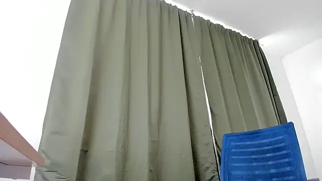 Lucia_Fuster élő XXX-chatje
