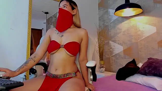 Alanaa_Cutee Live XXX-chat