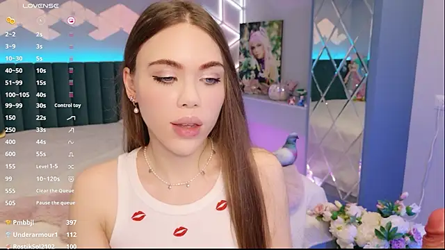 MimiForce's Live XXX Chat