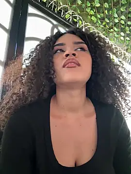 צ'אט XXX בשידור חי של Lilithadams1