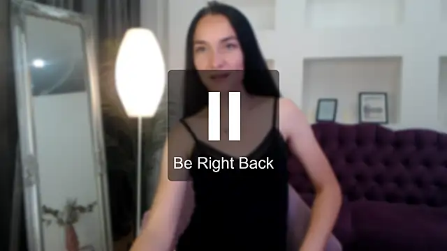 Yr_Shy_Bae Adlı Modelin Canlı XXX Sohbeti