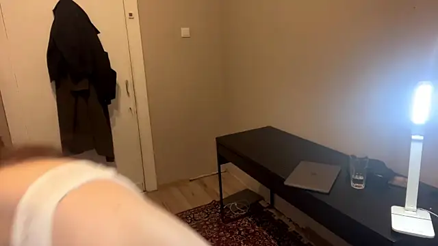 AfeardStops' Live XXX Chat