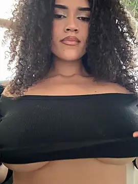 Lilithadams1 现场XXX聊天