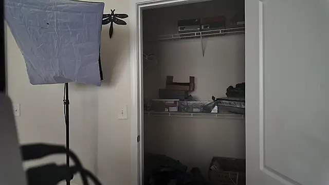 Triggerhappycj100 Chat XXX in diretta