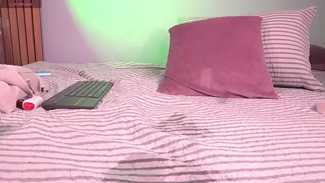 mia-reeves Chat XXX live